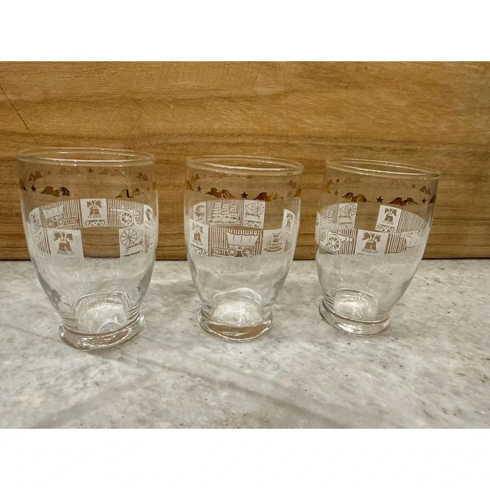 Vintage Americana Juice‎ Glasses Set of 8 Patriotic Eagle Liberty Bell Gold Rim